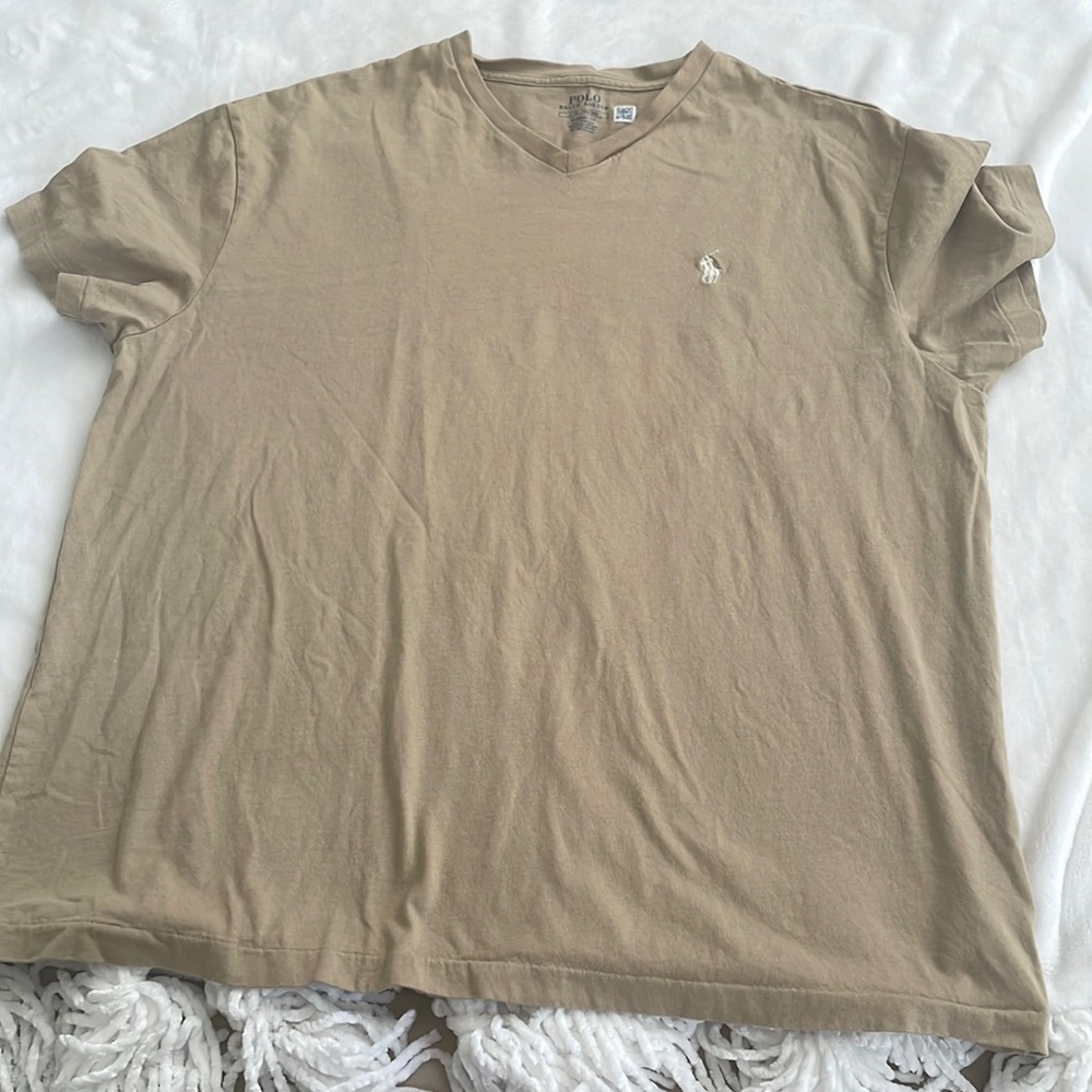 Polo Ralph Lauren. Used. Men's Classic-Fit  V neck. Performance Jersey T-Shirt